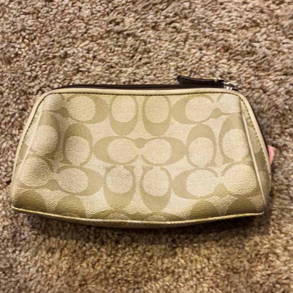 Coach clutch/makeup bag - Picture 2 of 4